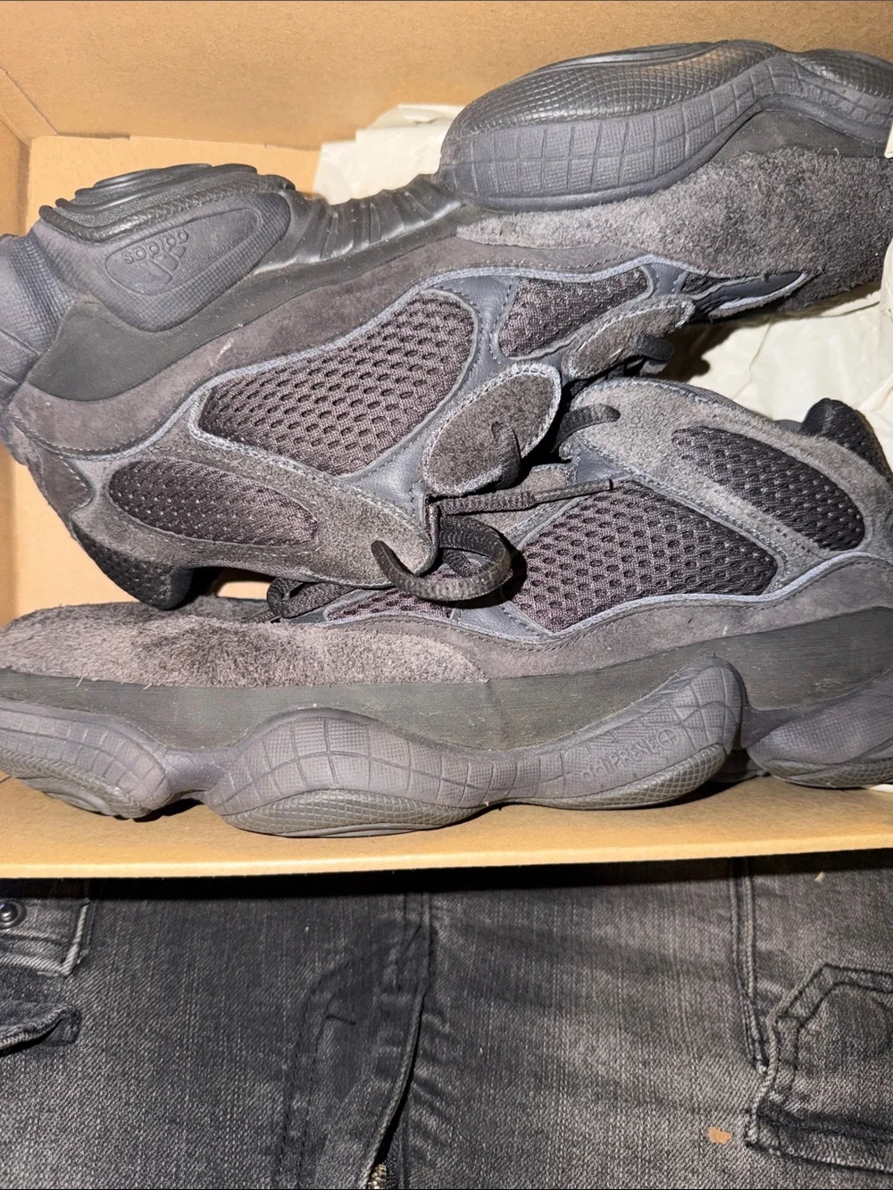 Men's Yeezy 500 Suede Athletic Sneakers - Charcoal Gray